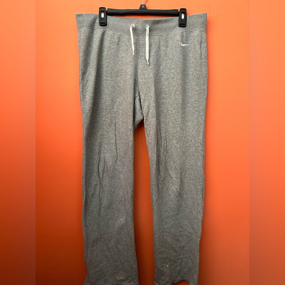 Women’s Nike Grey Sweatpants, Straight Leg, Size L